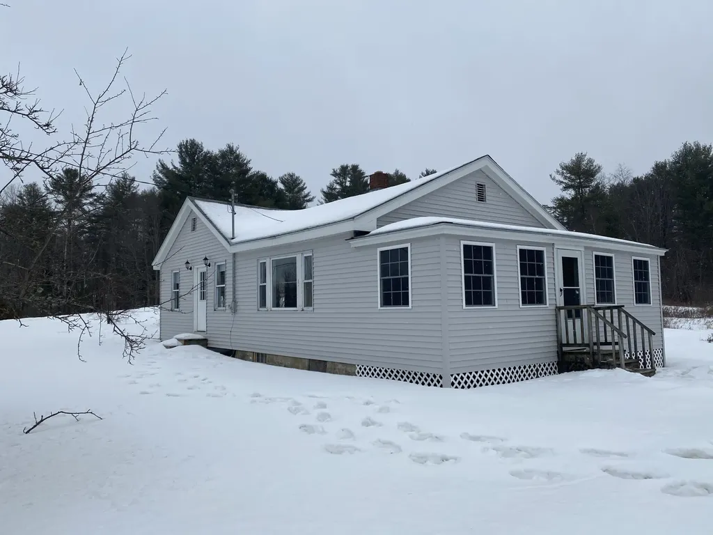 440 Lebanon Road Winterport ME 04496