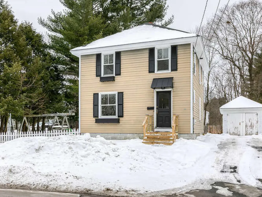 15 Lincoln Street Gorham ME 04038