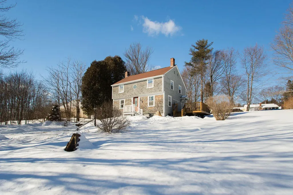 1048 State Road Eliot ME 03903