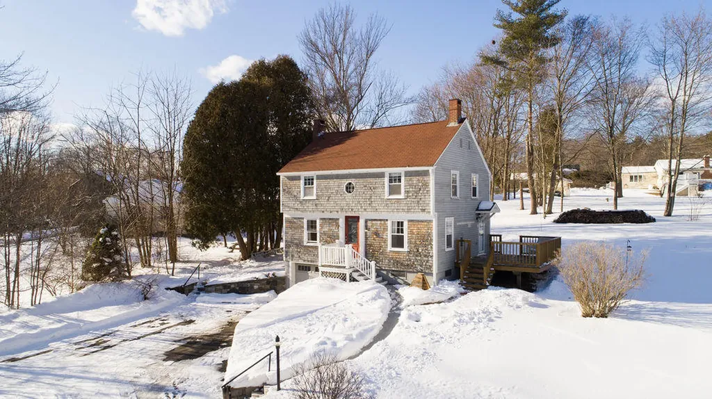 1048 State Road Eliot ME 03903
