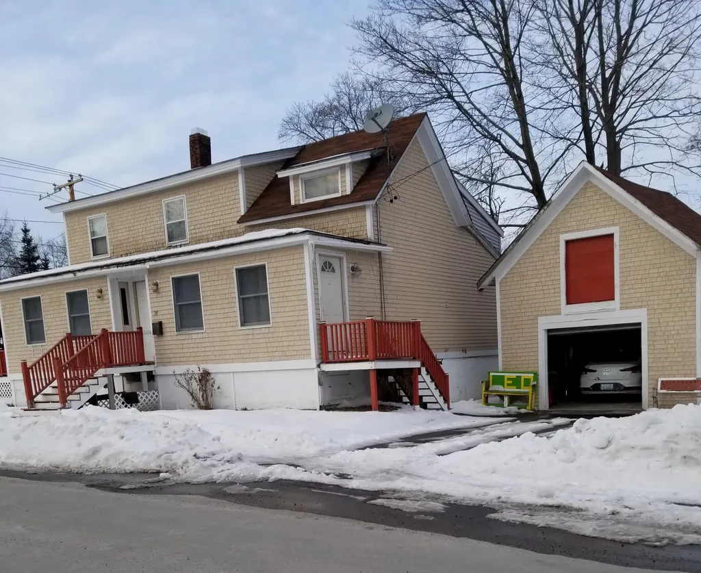399 Lincoln Street Bangor ME 04401