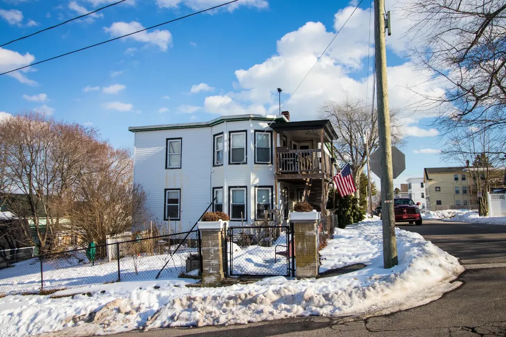 3 Gove Street Biddeford ME 04005