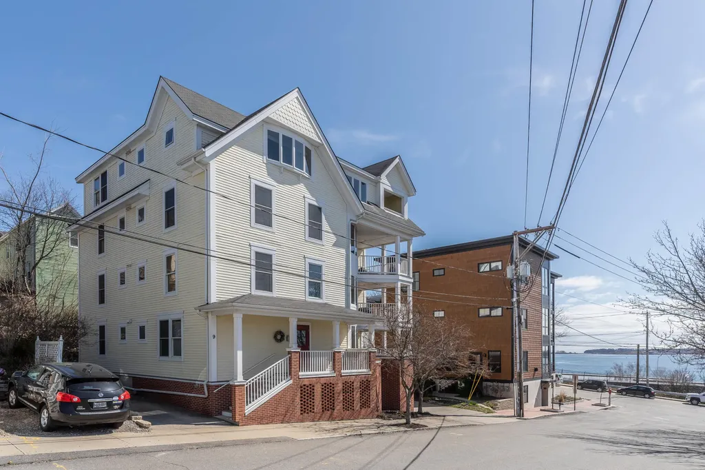 9 Waterville Street Portland ME 04101