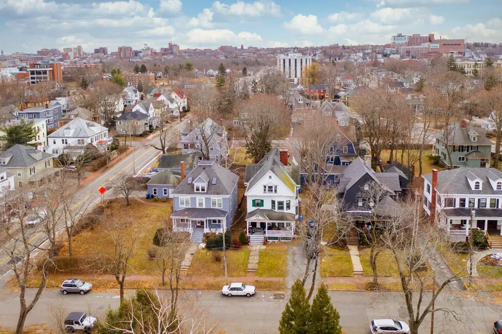 124 William Street Portland ME 04103