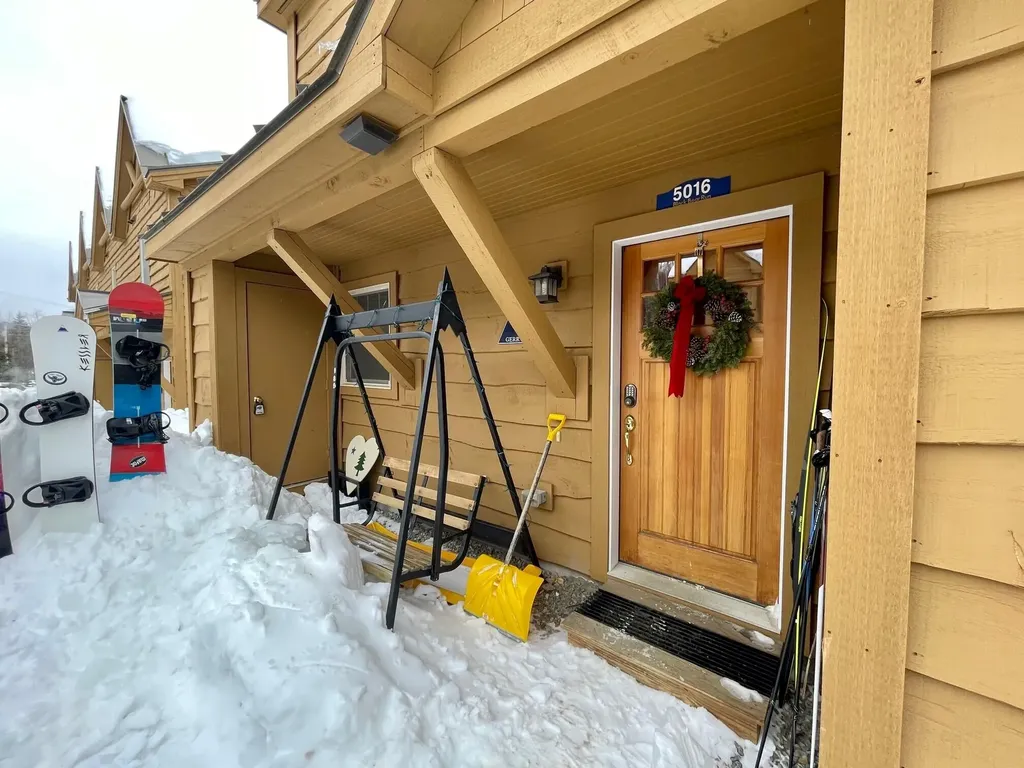 5016 Black Bear Run Carrabassett Valley ME 04947