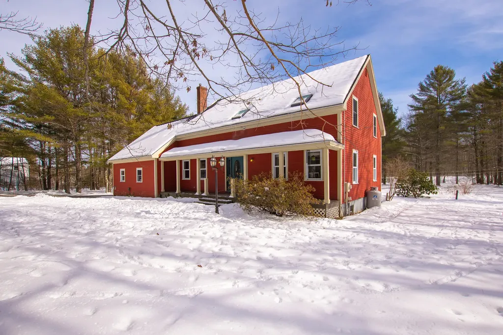 245 Mountain Road Arundel ME 04046