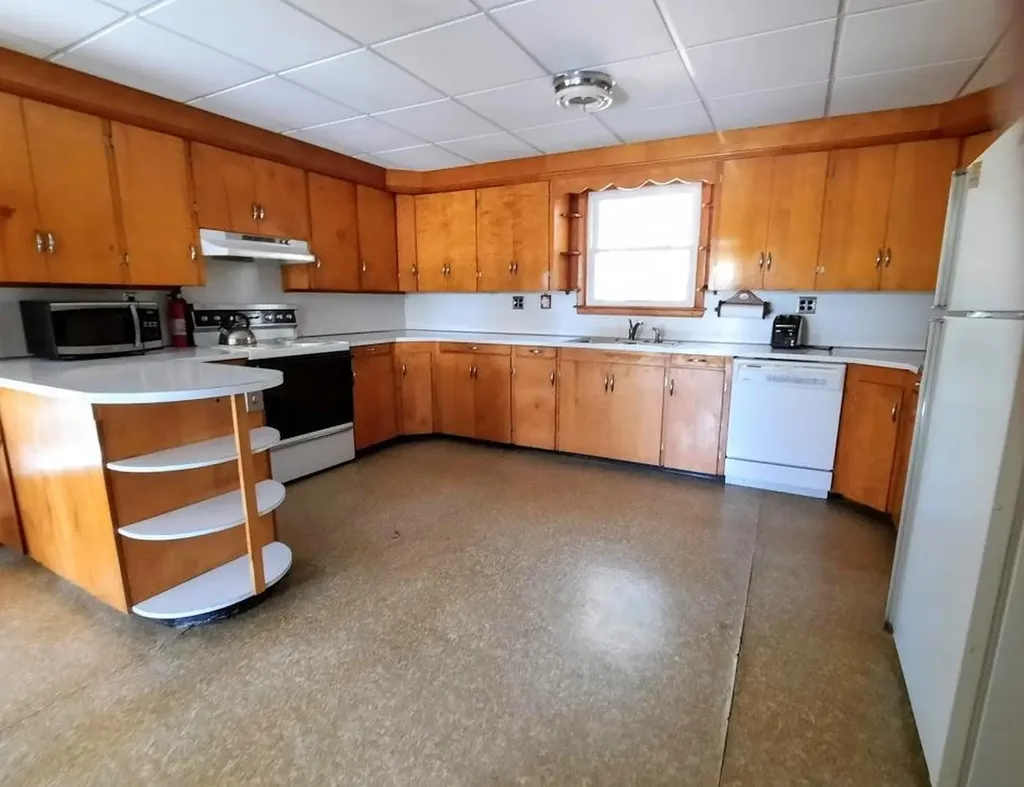 24 New Hampshire Street Millinocket ME 04462