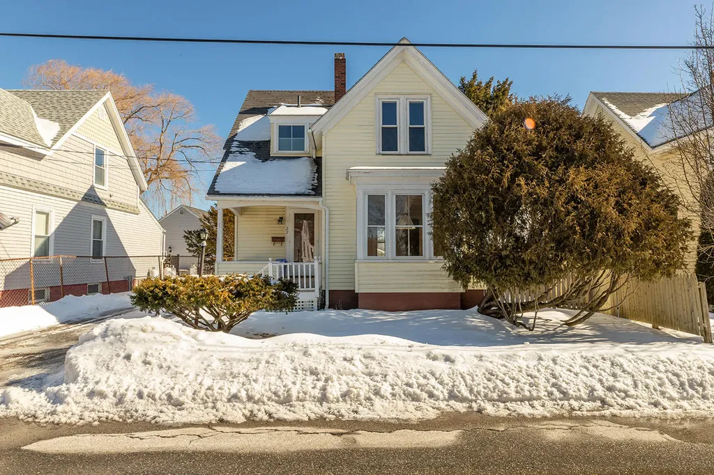 27 State Street Rockland ME 04841