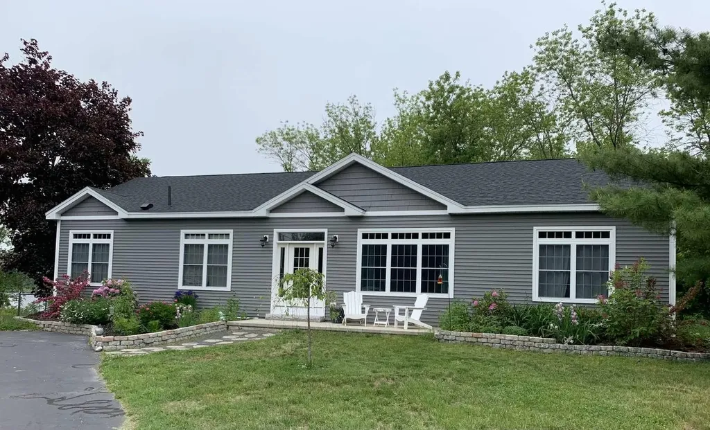 572 Main Road Milford ME 04461