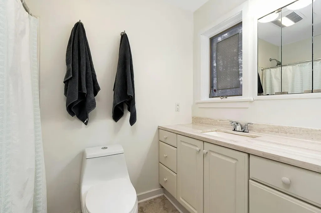 150 Sunderland Drive Auburn ME 04210