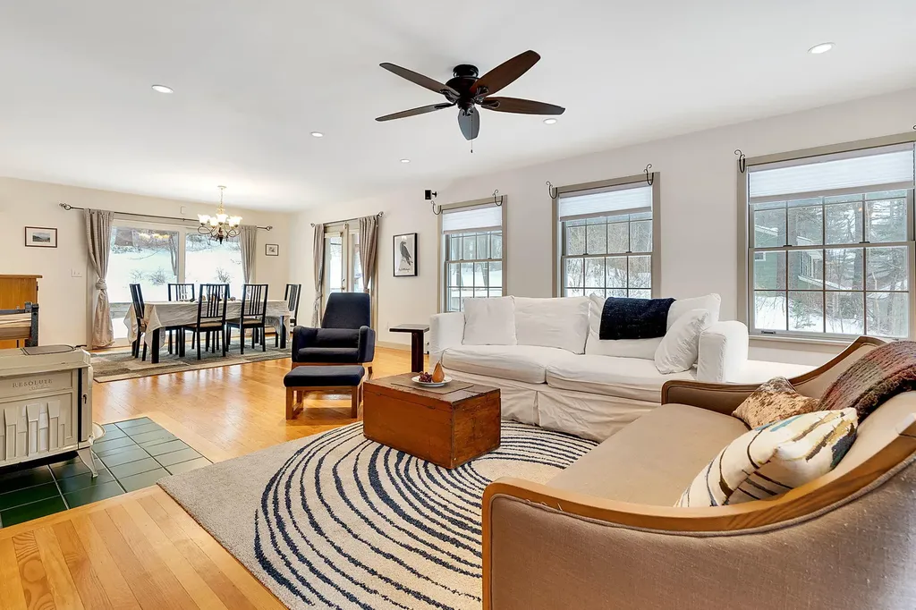 150 Sunderland Drive Auburn ME 04210