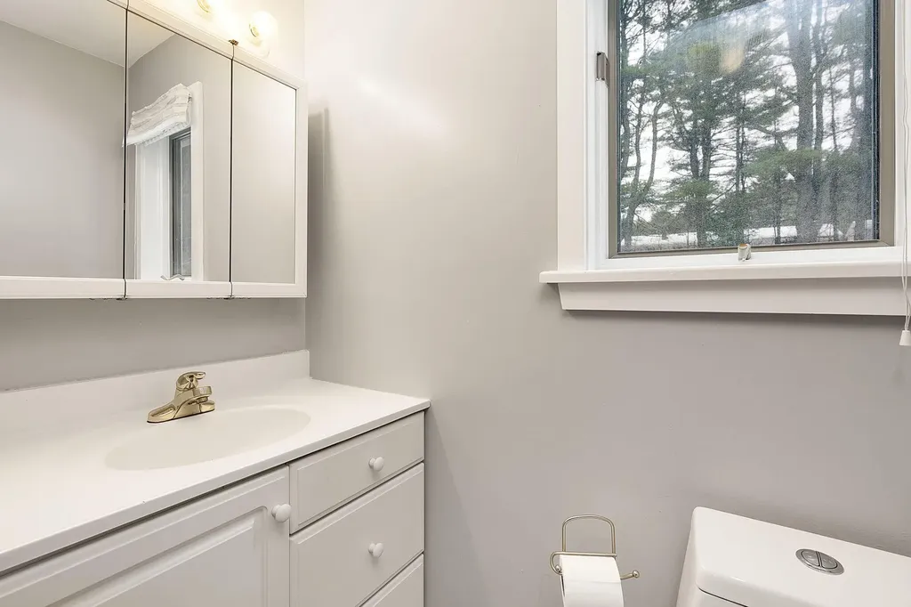 150 Sunderland Drive Auburn ME 04210