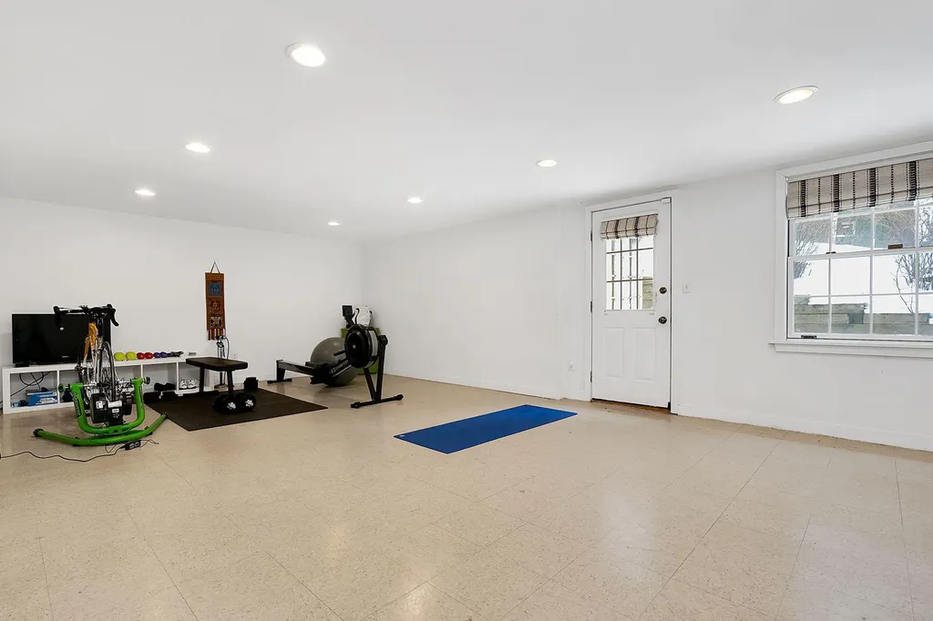 150 Sunderland Drive Auburn ME 04210