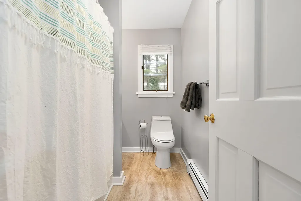150 Sunderland Drive Auburn ME 04210