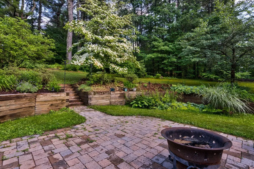 150 Sunderland Drive Auburn ME 04210