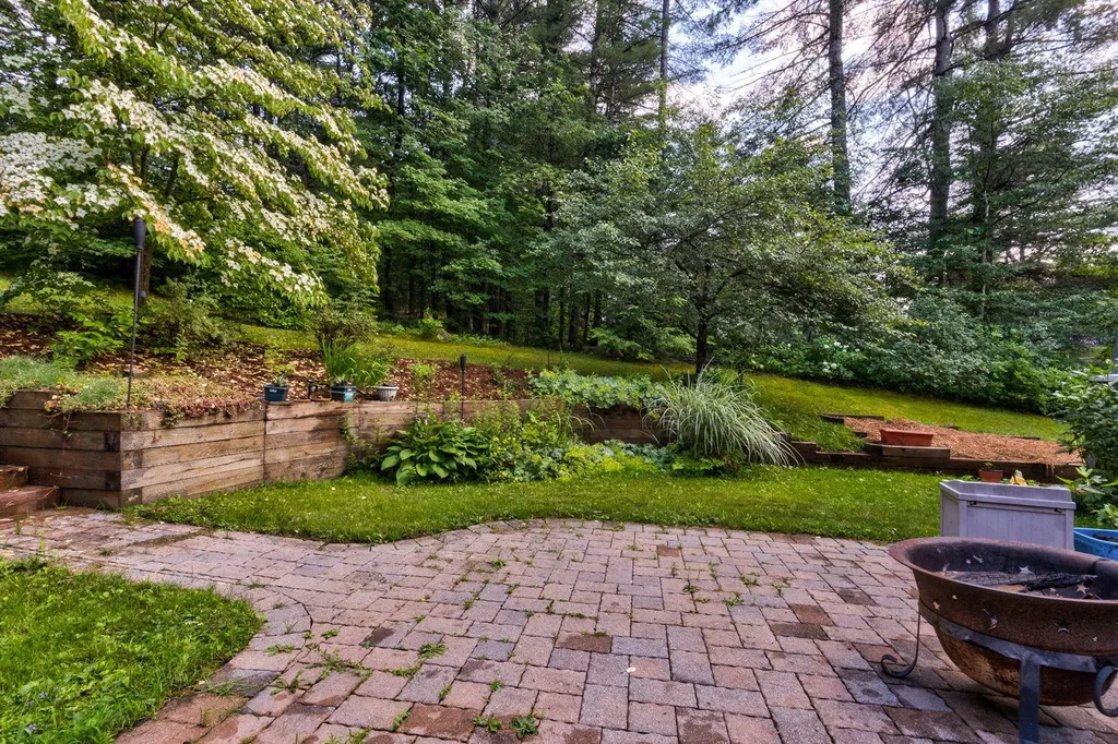 150 Sunderland Drive Auburn ME 04210
