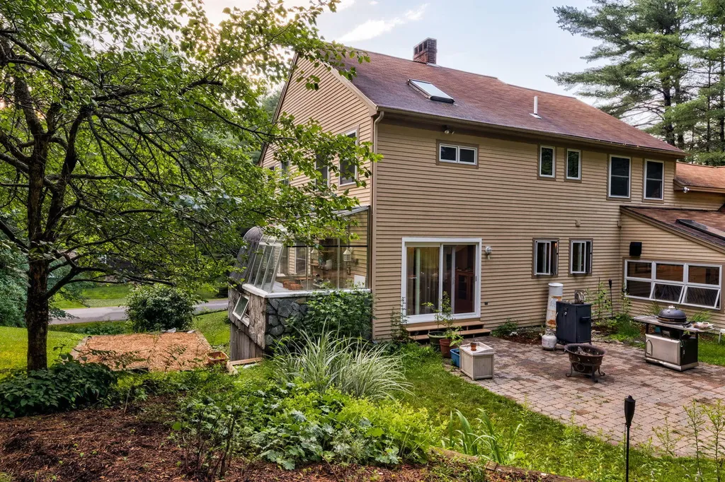 150 Sunderland Drive Auburn ME 04210