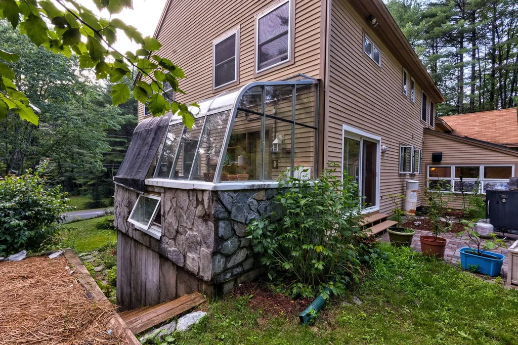 150 Sunderland Drive Auburn ME 04210