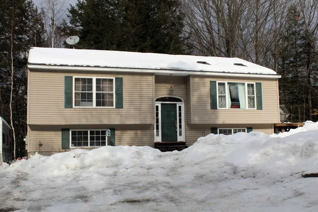1331 Cape Road Limington ME 04049