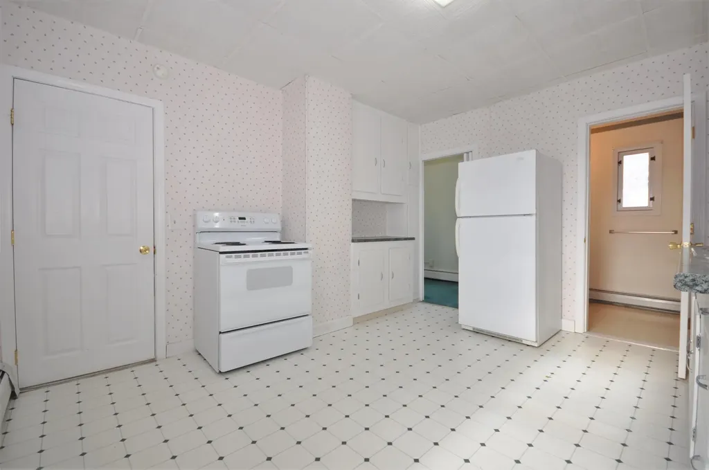 79 5th Street Bangor ME 04401