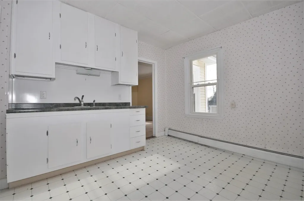 79 5th Street Bangor ME 04401