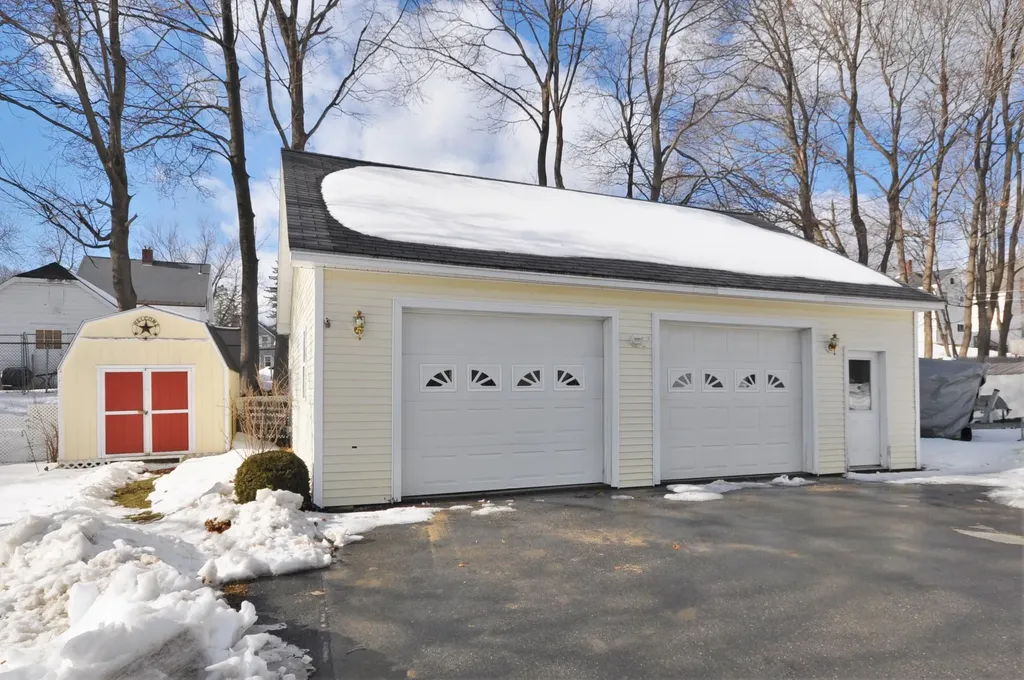 79 5th Street Bangor ME 04401