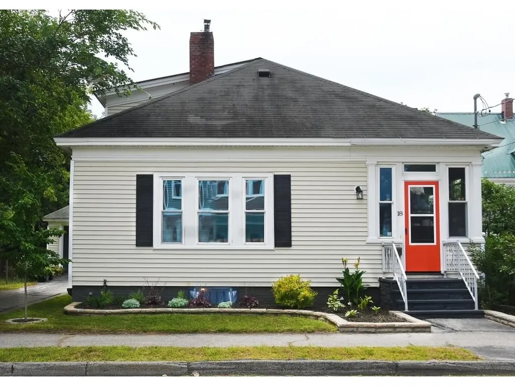 18 Grove Street Auburn ME 04210