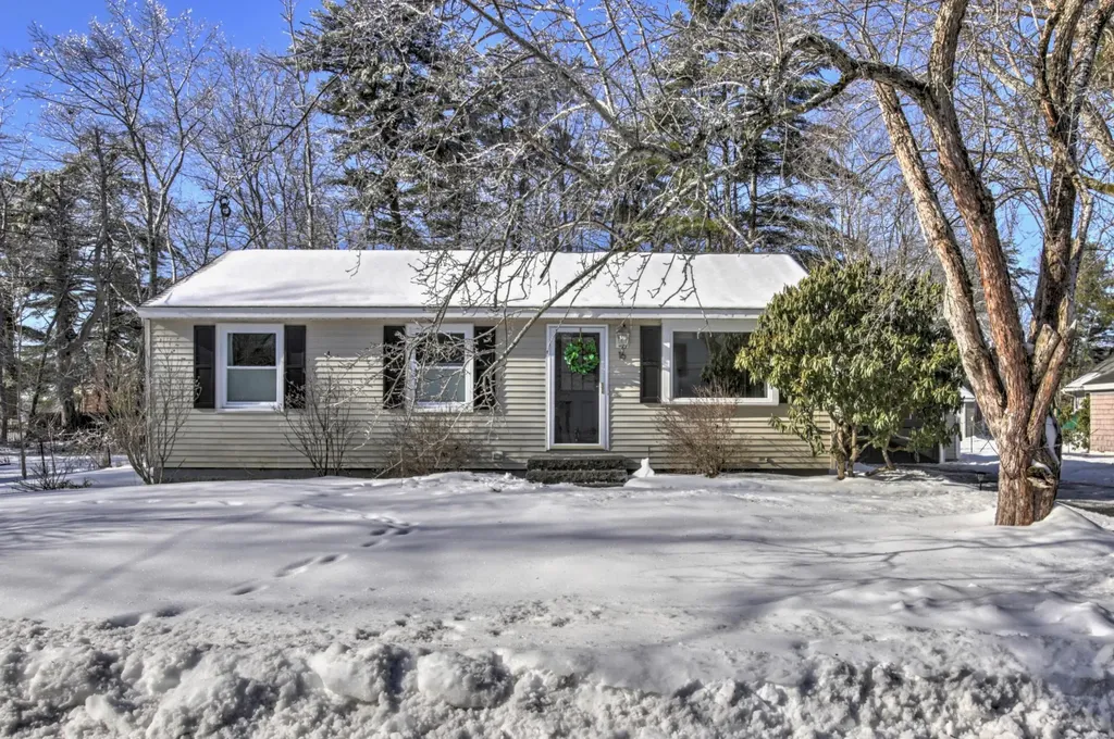 16 Swan Street Portland ME 04102