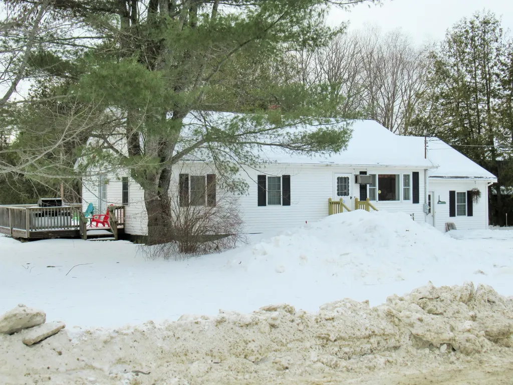 89 Jennings Hill Road Dexter ME 04930