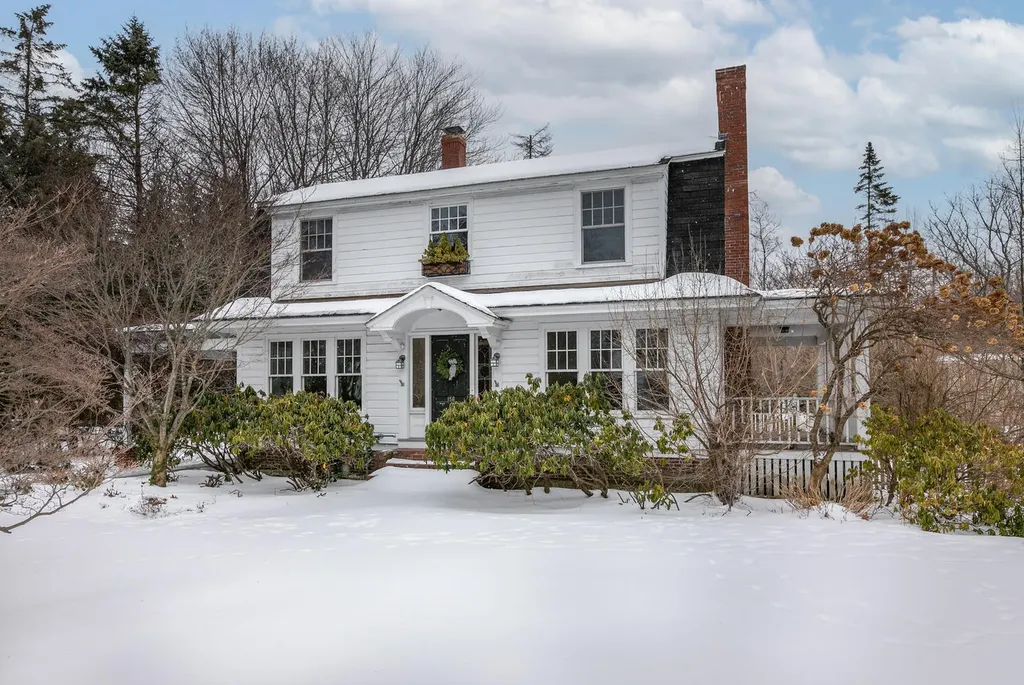 156 W Elm Street Yarmouth ME 04096