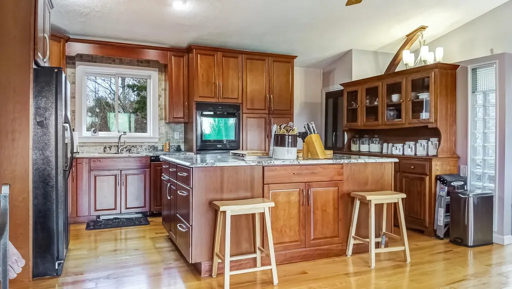 78 Bowmans Landing Road Georgetown ME 04548