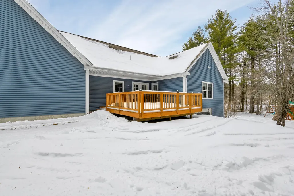 11 Boulder Drive Gray ME 04039