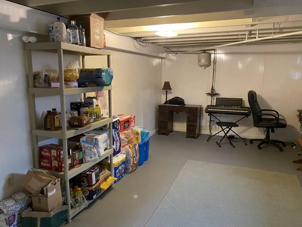 4 South Garand Street Winslow ME 04901