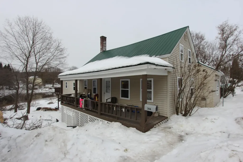34 Green Street Winthrop ME 04364