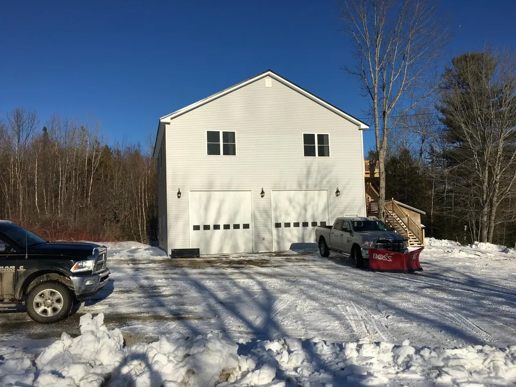 11 Rabbit Hill Road Winterport ME 04496