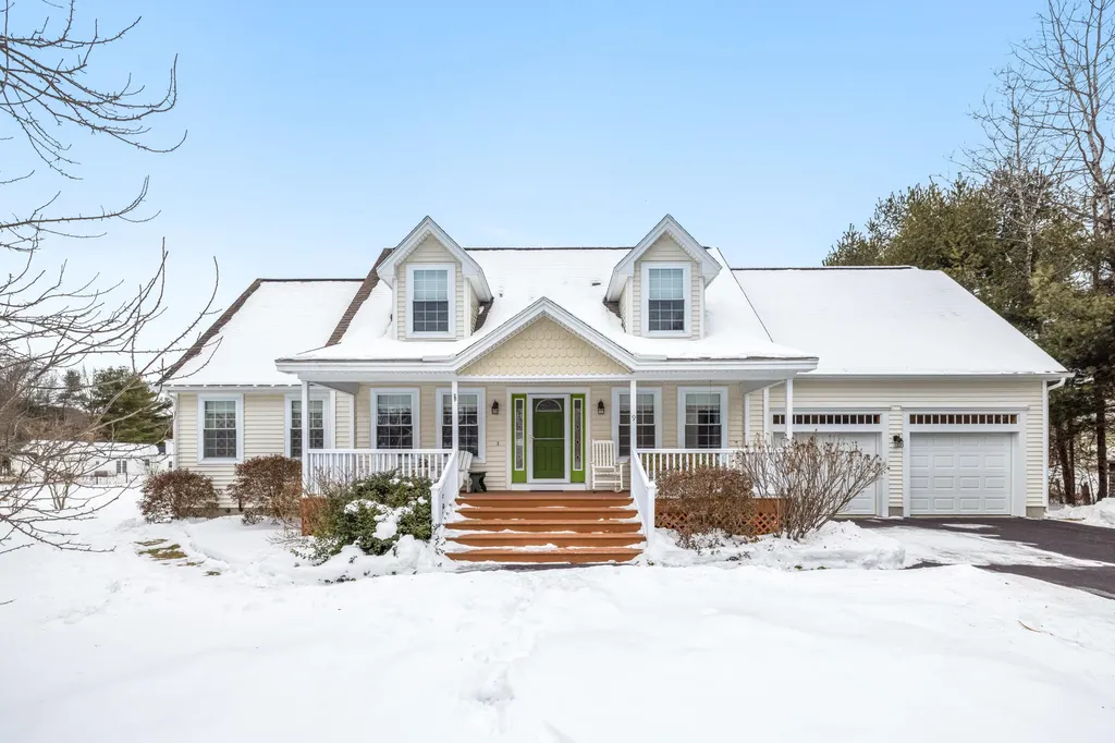 9 Aspen Lane Kennebunk ME 04043