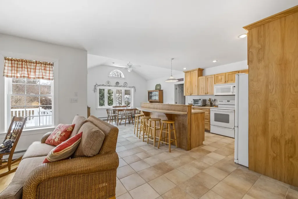 9 Aspen Lane Kennebunk ME 04043