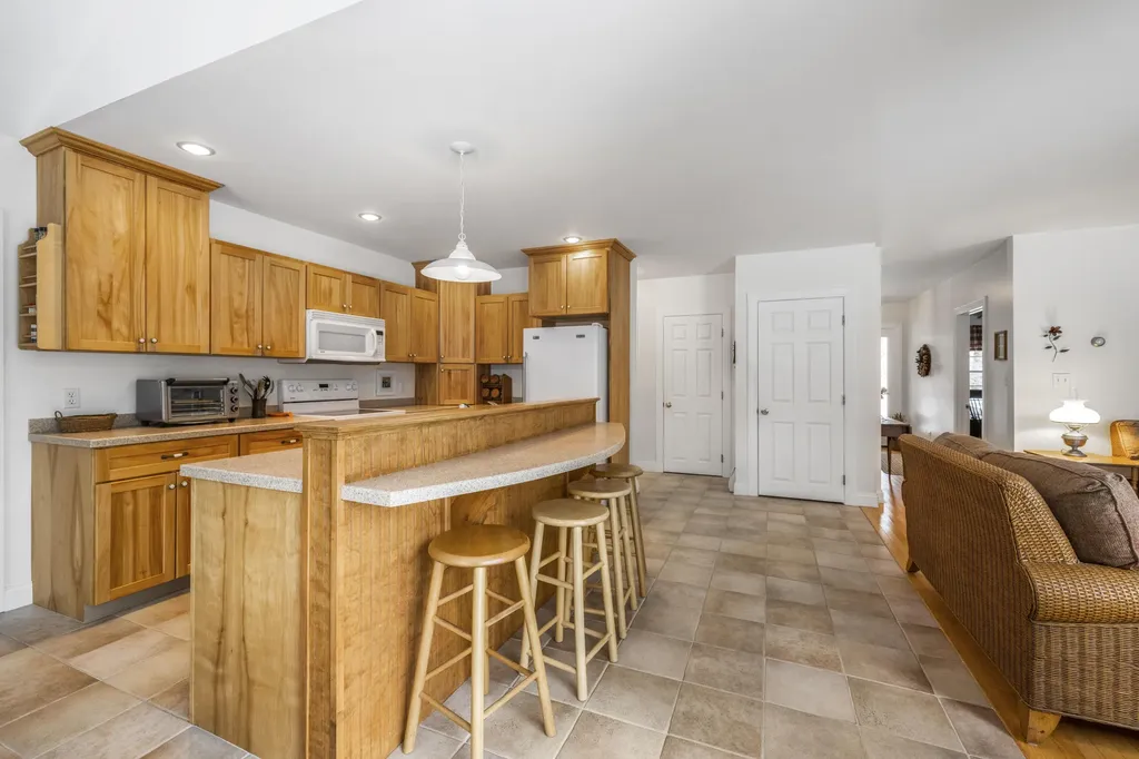 9 Aspen Lane Kennebunk ME 04043