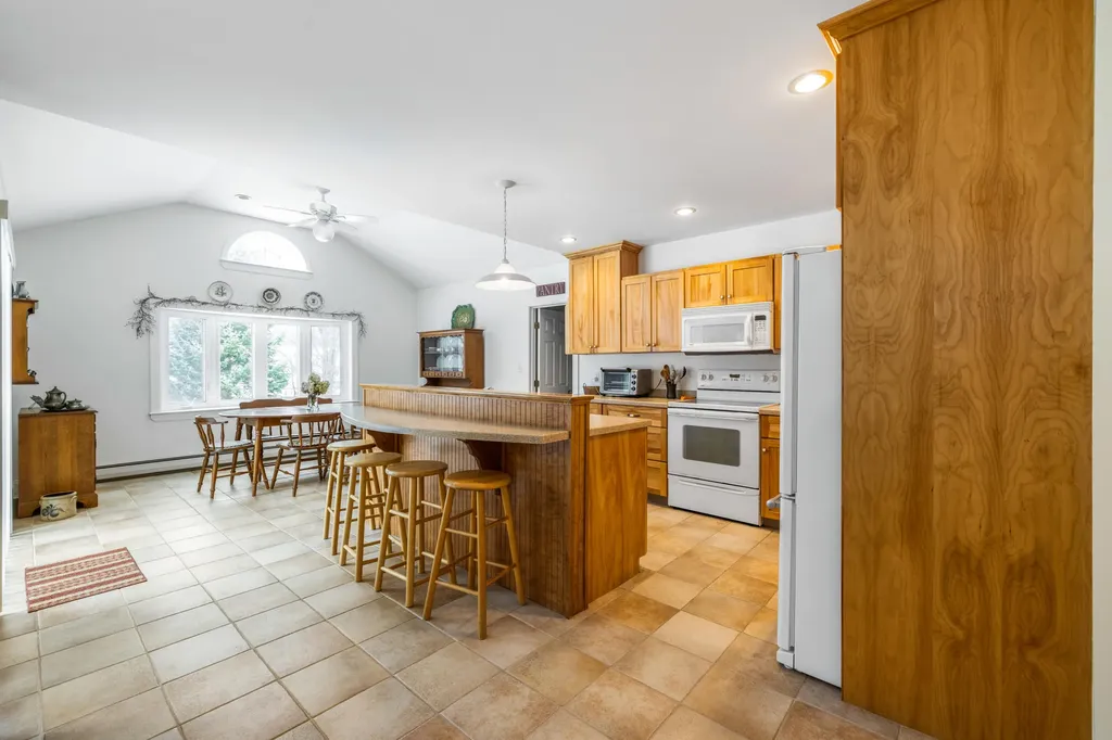 9 Aspen Lane Kennebunk ME 04043
