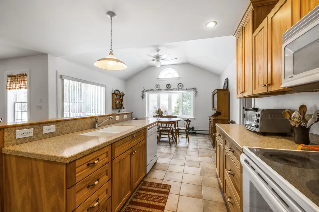 9 Aspen Lane Kennebunk ME 04043