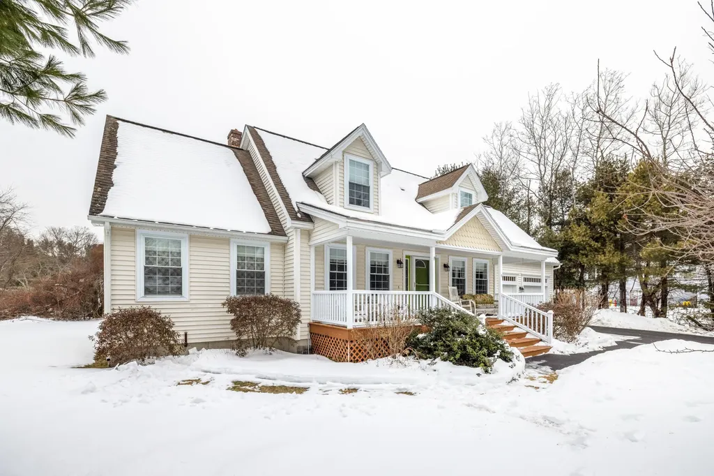 9 Aspen Lane Kennebunk ME 04043