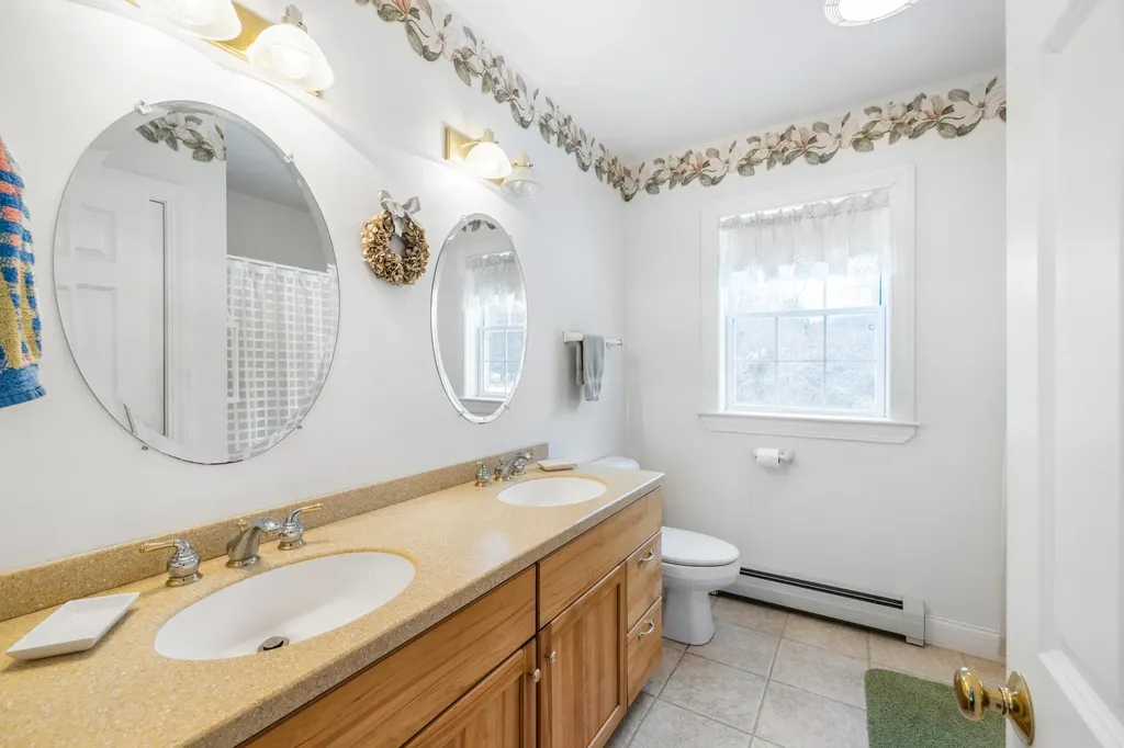 9 Aspen Lane Kennebunk ME 04043