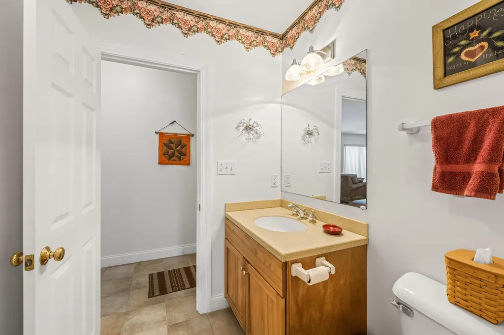 9 Aspen Lane Kennebunk ME 04043