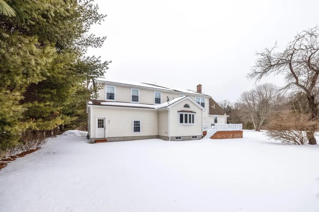 9 Aspen Lane Kennebunk ME 04043