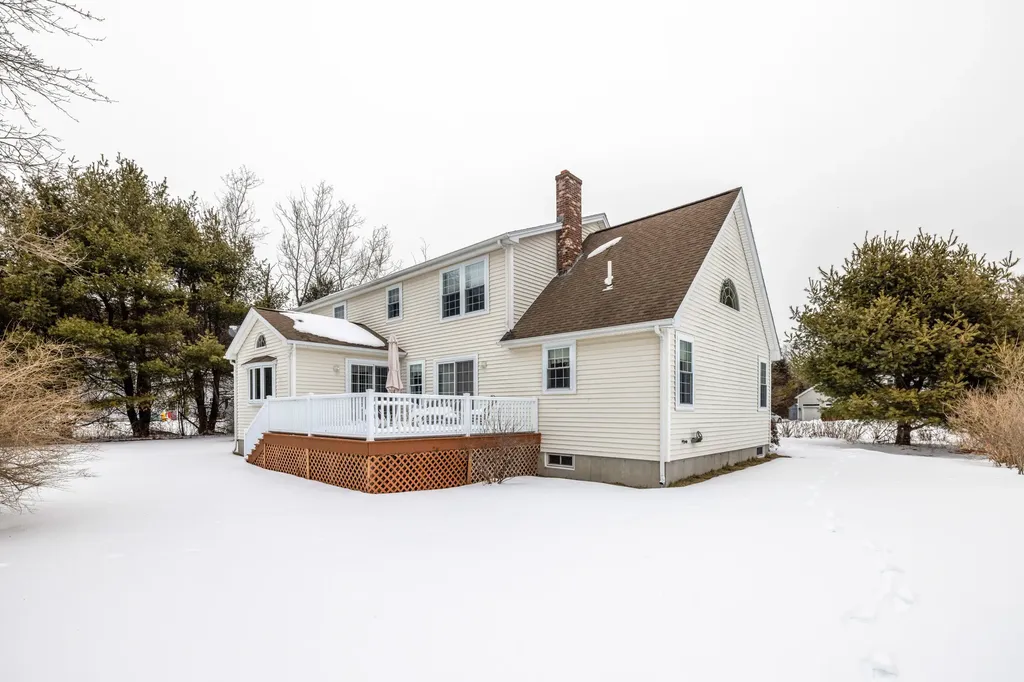 9 Aspen Lane Kennebunk ME 04043