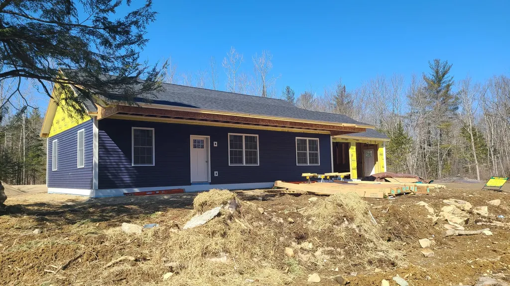 105 Matthew Lane West Gardiner ME 04345