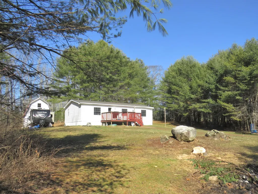 83 Valley View Warren ME 04864