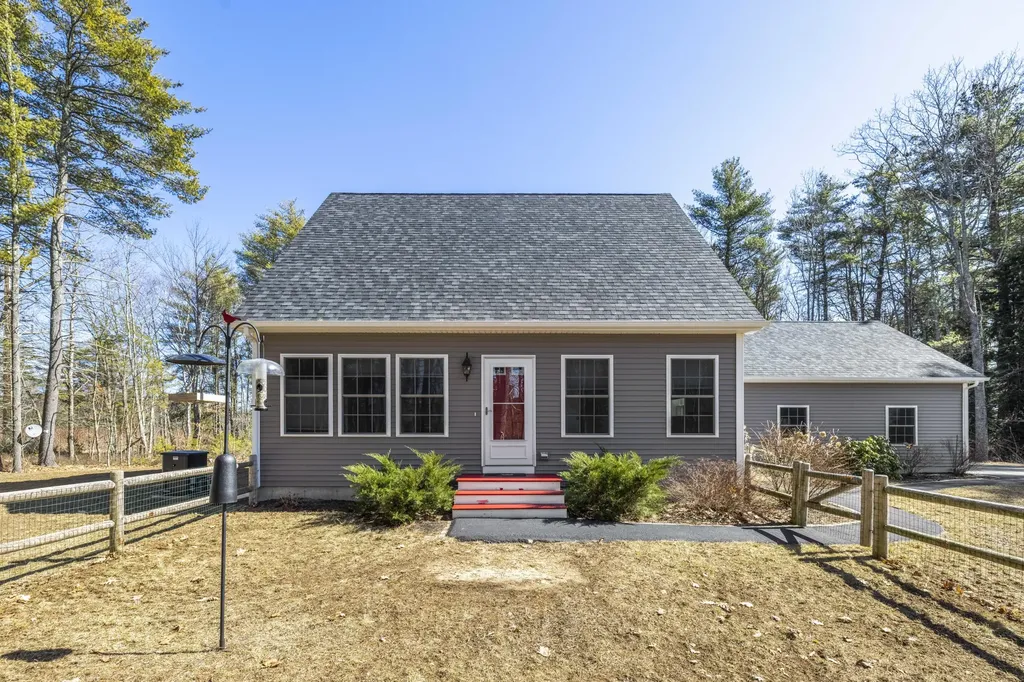 39 Ross Road Saco ME 04072