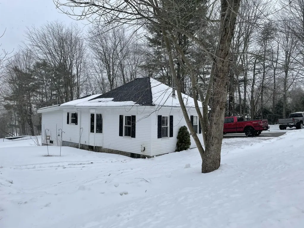 111 Richardson Street Auburn ME 04210