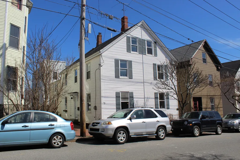 53 Brackett Street Portland ME 04102